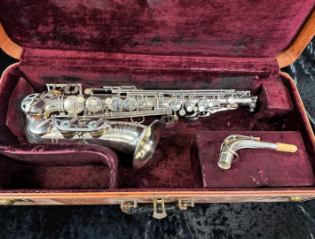 Photo Vintage Selmer Paris Mark VI Alto Sax Original Silver Plate, Serial # 61692